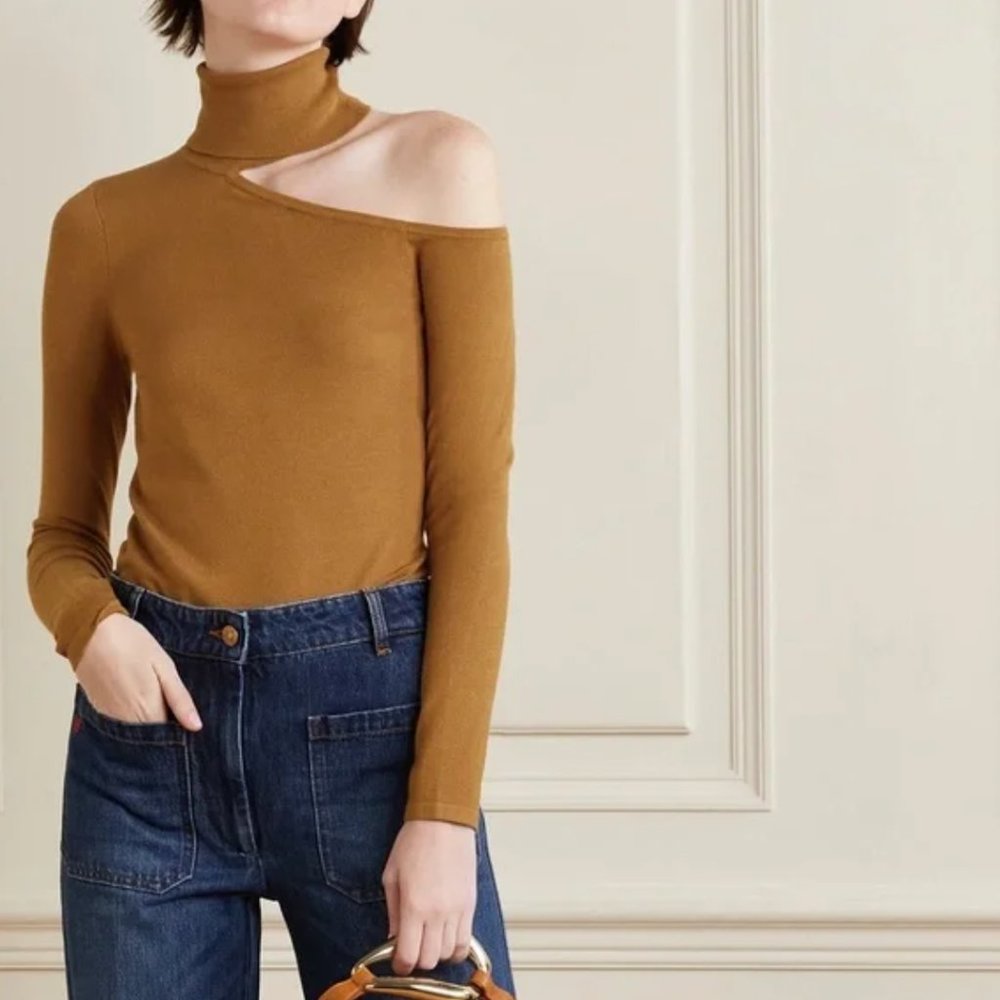 L'AGENCE Nicky Cut Out Turtleneck Sweater - XS